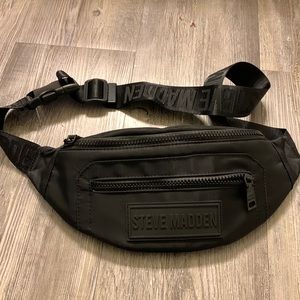 Steve Madden Sling/Crossbody/Belt bag